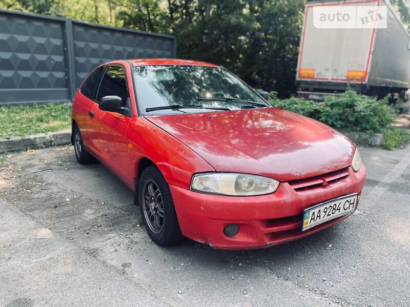 Mitsubishi Colt (1999)