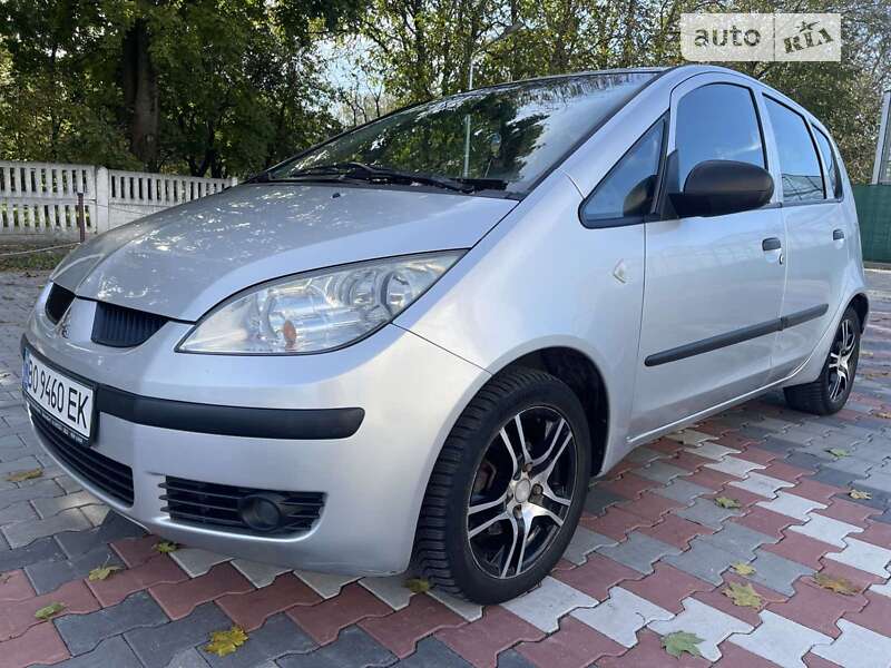 Mitsubishi Colt (2004)