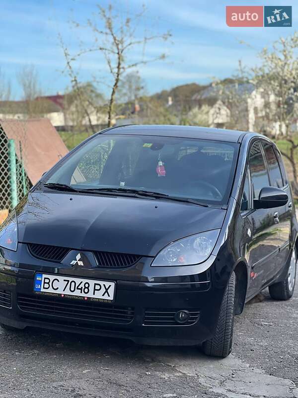 Mitsubishi Colt (2008)