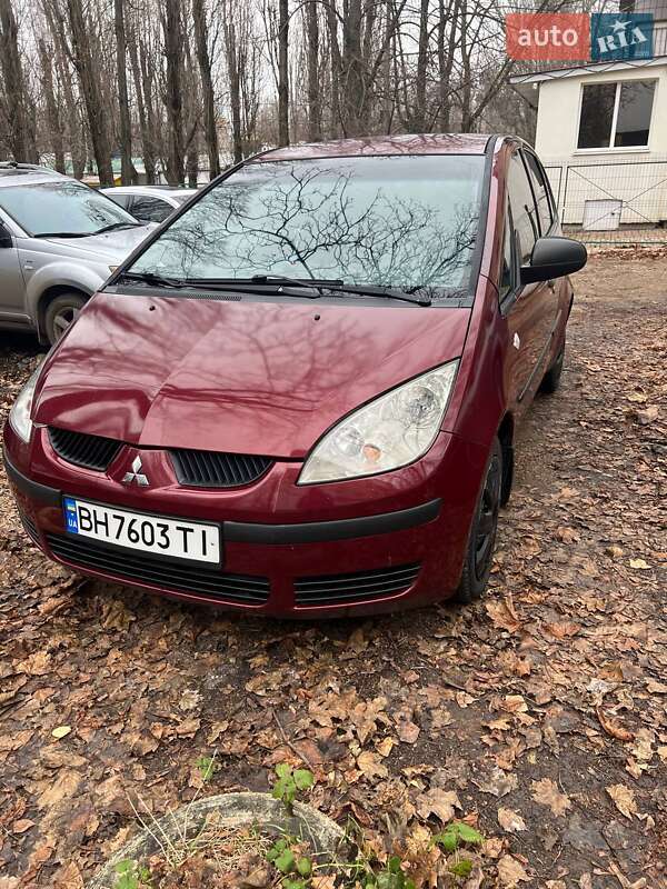 Mitsubishi Colt (2004)
