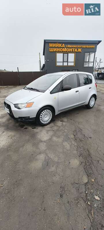 Mitsubishi Colt (2009)