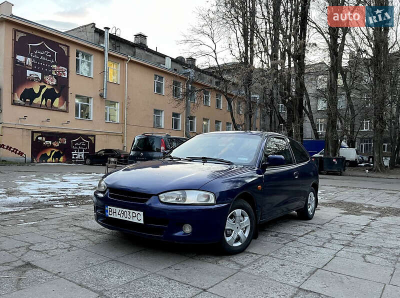 Mitsubishi Colt (1998)