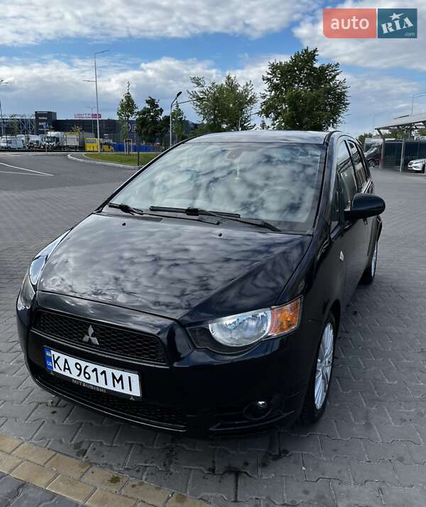 Mitsubishi Colt (2011)