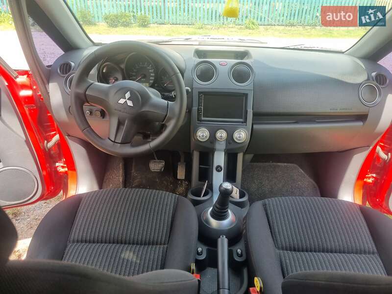 Mitsubishi Colt (2007)