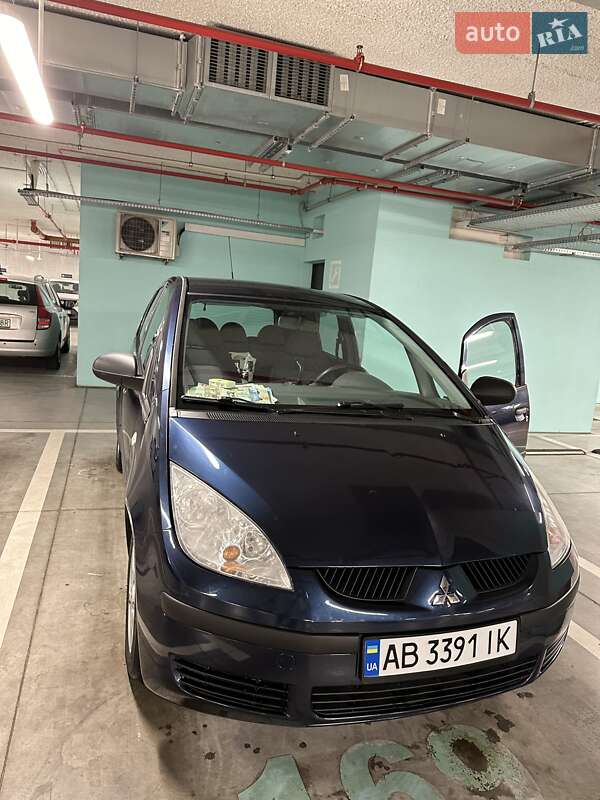 Mitsubishi Colt (2005)