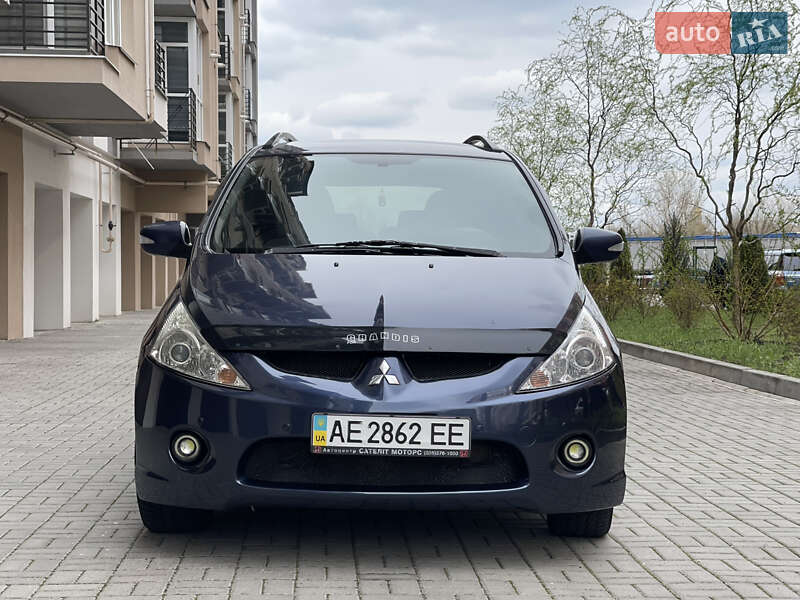 Mitsubishi Grandis (2004)
