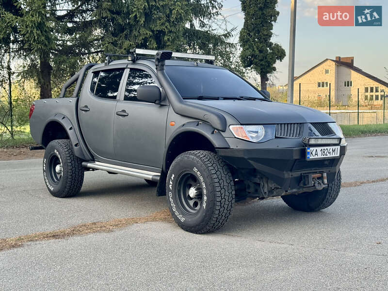 Mitsubishi L 200 (2008)