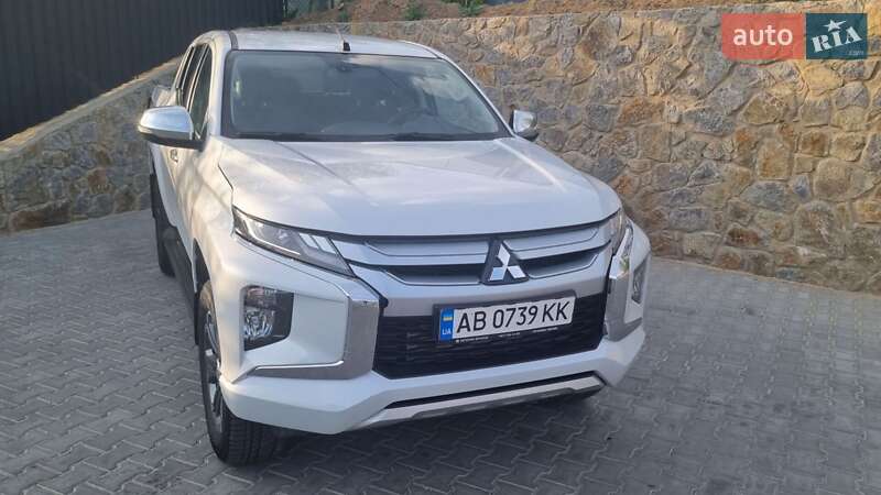 Mitsubishi L 200 (2023)