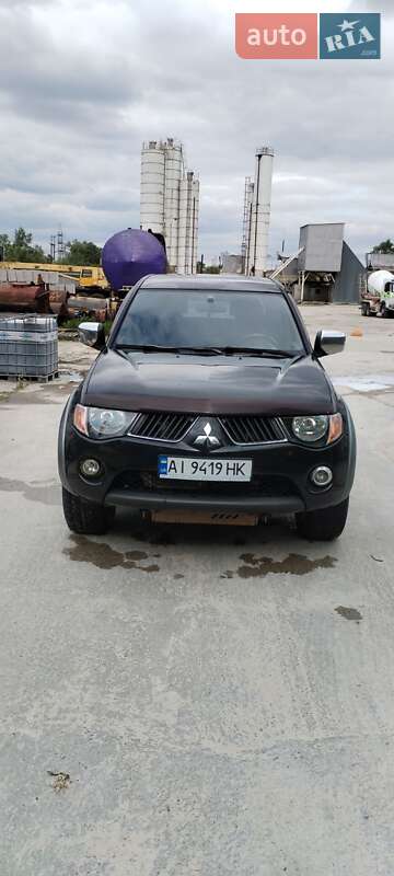 Mitsubishi L 200 (2008)
