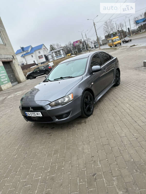 Mitsubishi Lancer x (2011)