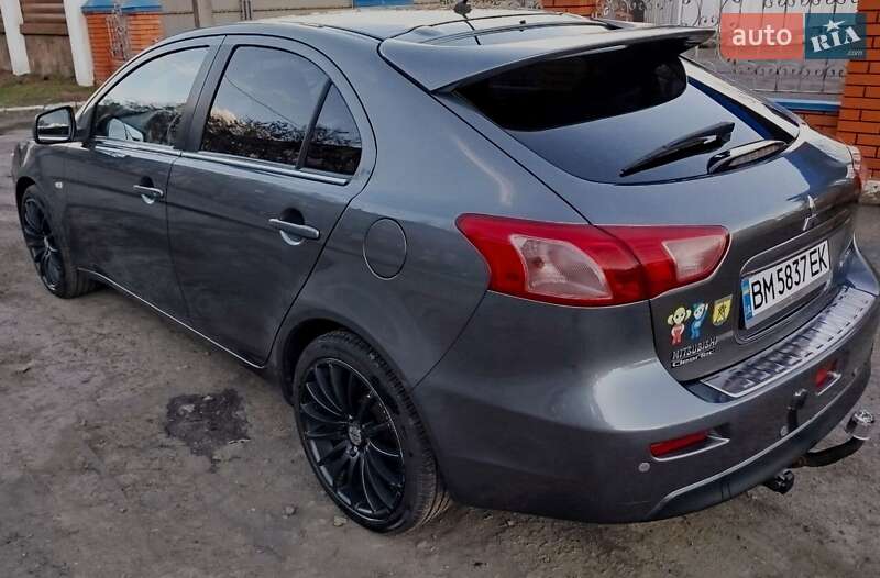 Mitsubishi Lancer (2010)