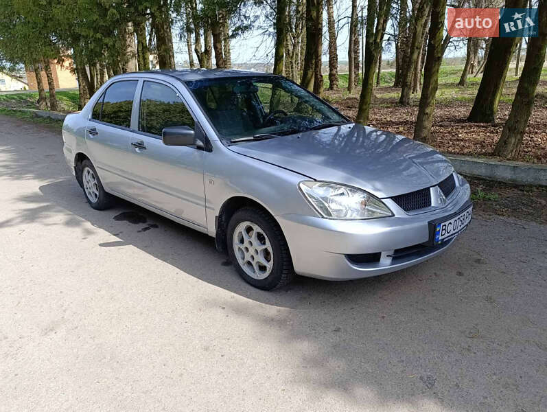 Mitsubishi Lancer (2004)