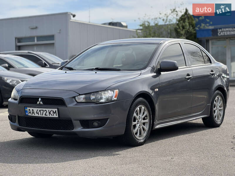 Mitsubishi Lancer (2010)