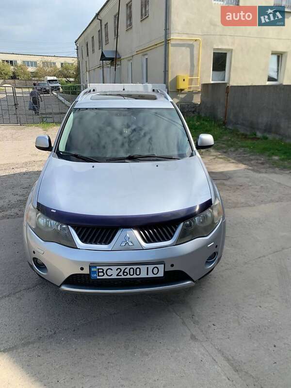 Mitsubishi Outlander xl (2008)