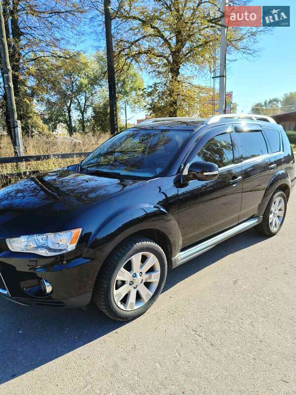 Mitsubishi Outlander xl (2010)