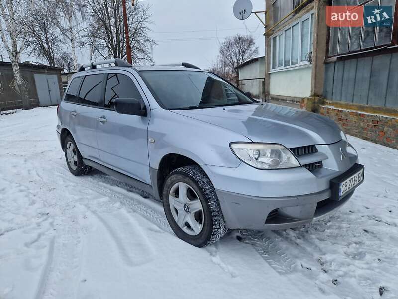 Mitsubishi Outlander (2004)