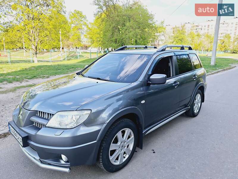 Mitsubishi Outlander (2006)