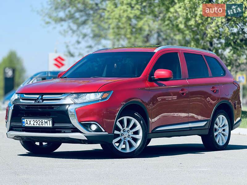 Mitsubishi Outlander (2017)