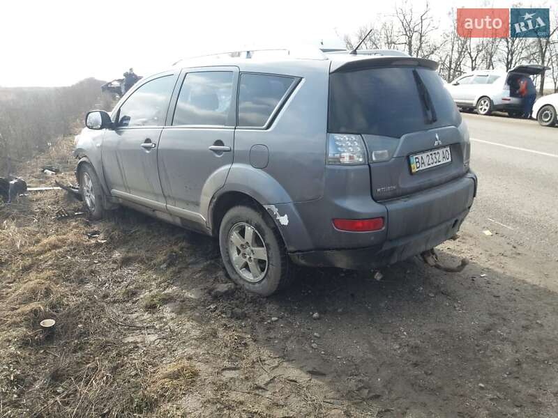 Mitsubishi Outlander (2008)
