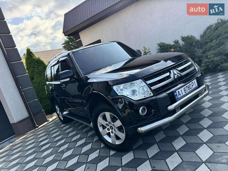 Mitsubishi Pajero wagon (2007)