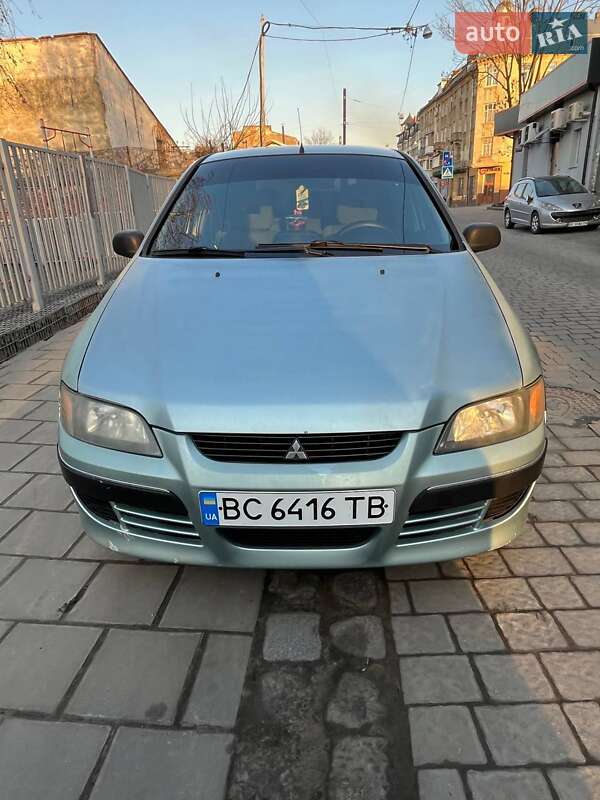 Mitsubishi Space star (2004)
