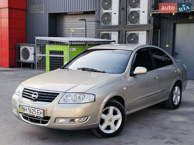 Nissan Almera (2007)