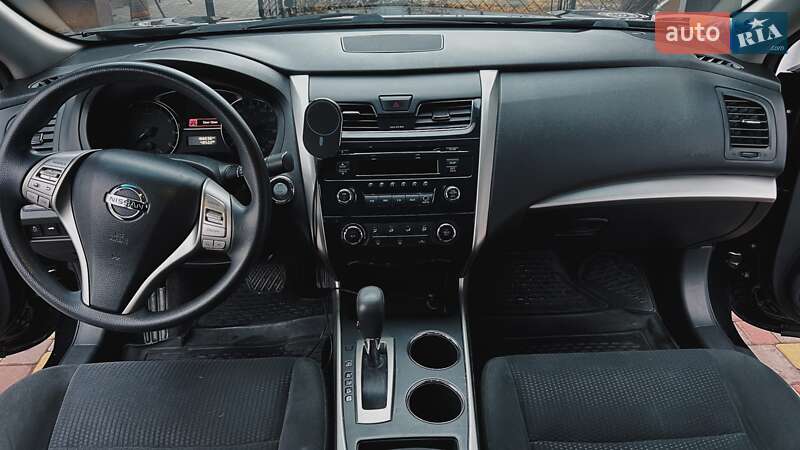 Nissan Altima (2014)