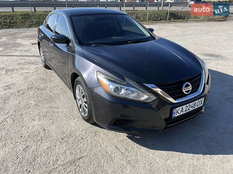 Nissan Altima (2017)