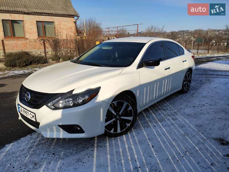 Nissan Altima (2017)