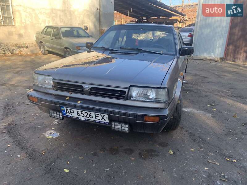 Nissan Bluebird (1988)