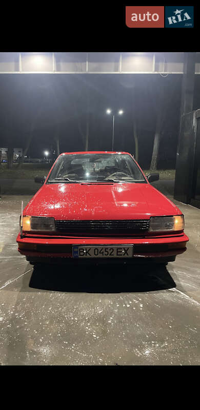 Nissan Bluebird (1987)