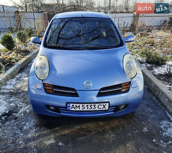 Nissan Micra (2004)