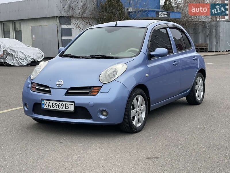 Nissan Micra (2004)