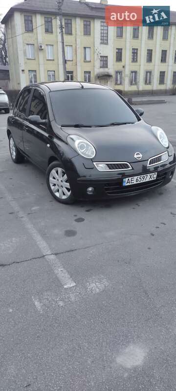 Nissan Micra (2008)