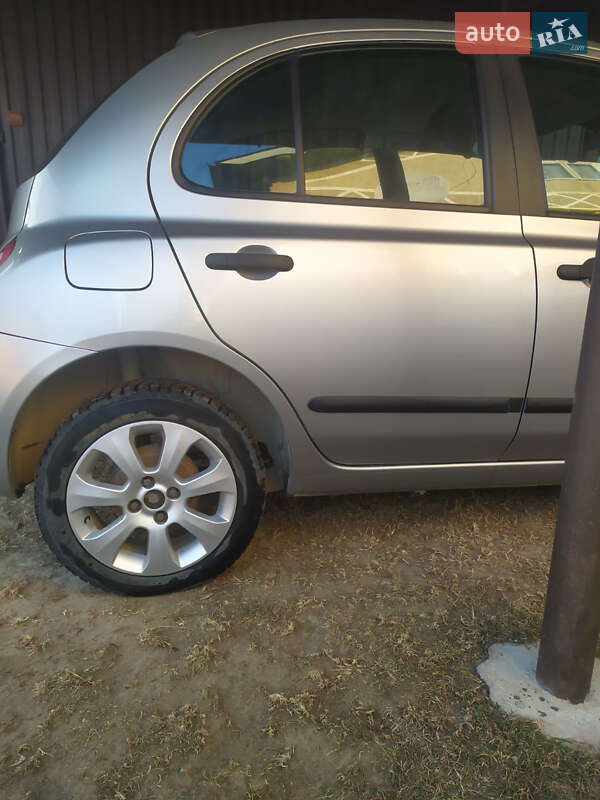 Nissan Micra (2008)