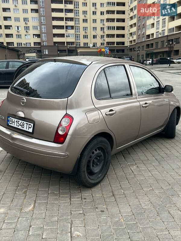 Nissan Micra (2005)