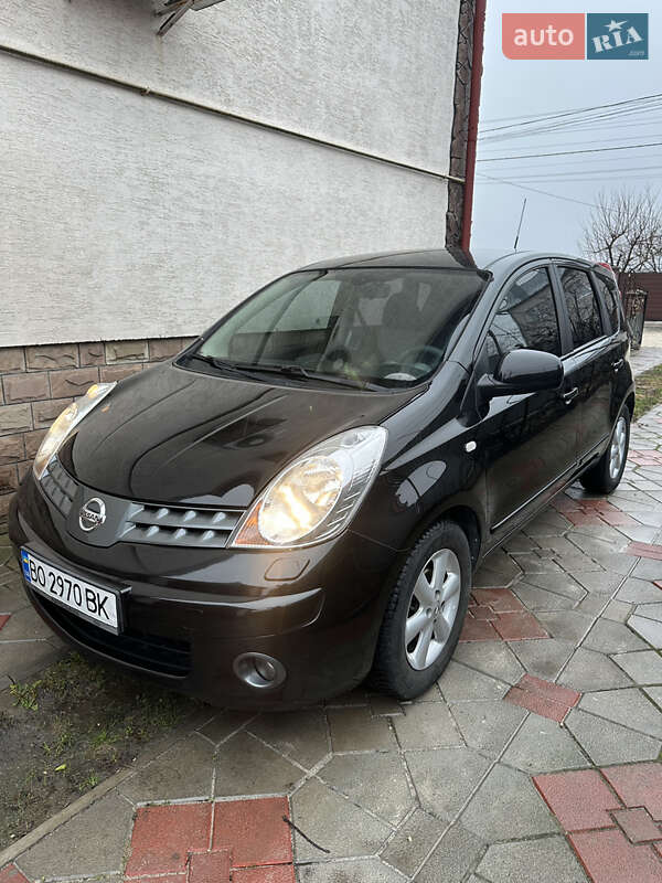 Nissan Note (2008)