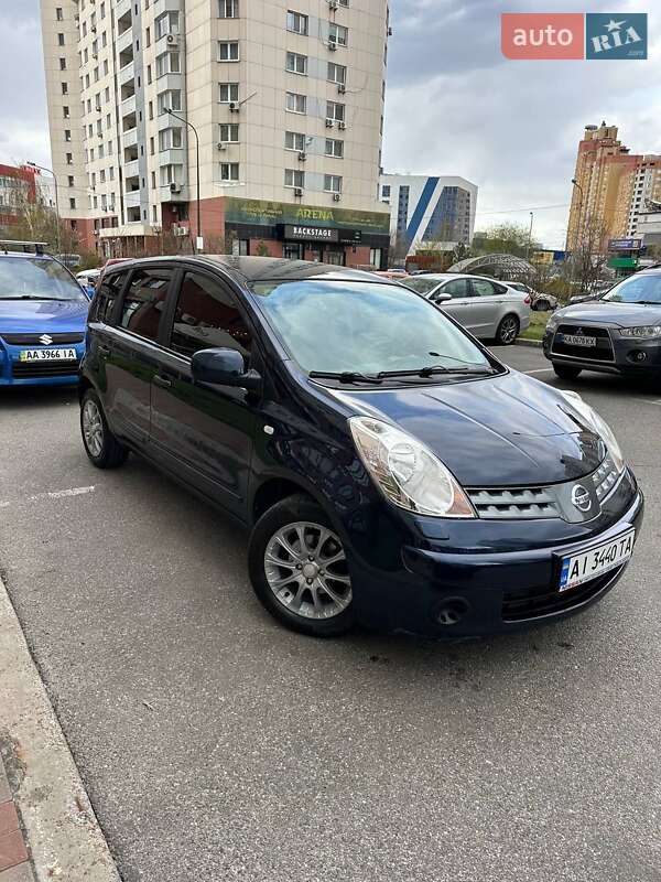 Nissan Note (2008)