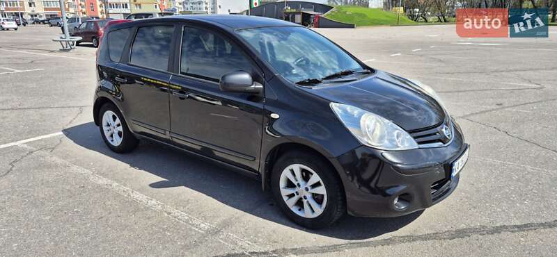 Nissan Note (2010)