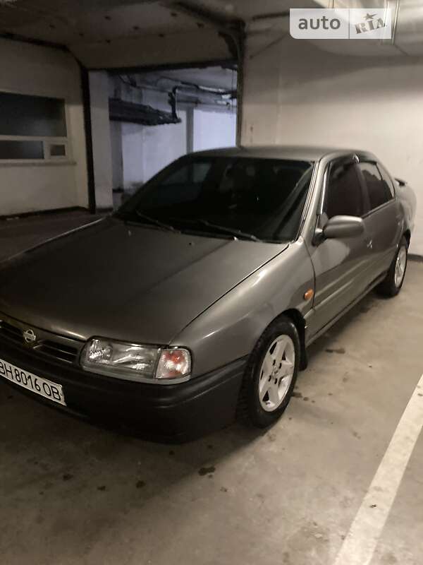 Nissan Primera (1992)