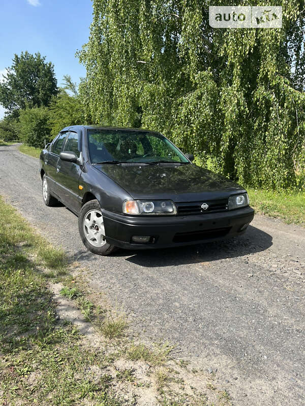 Nissan Primera (1990)