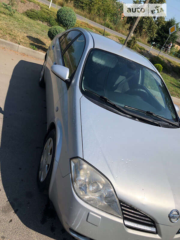 Nissan Primera (2002)