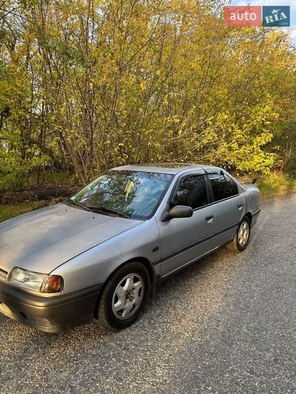 Nissan Primera (1991)