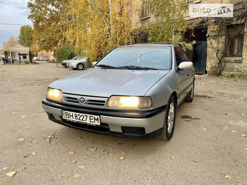 Nissan Primera (1992)