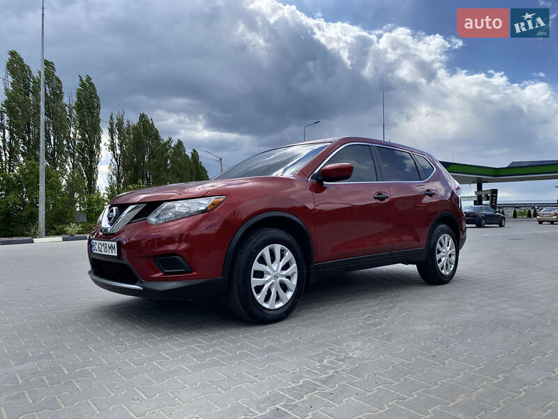 Nissan Rogue (2015)