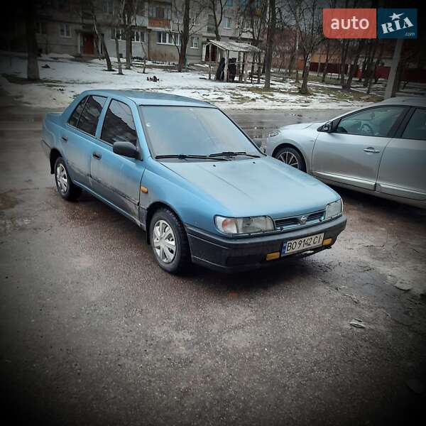 Nissan Sunny (1994)