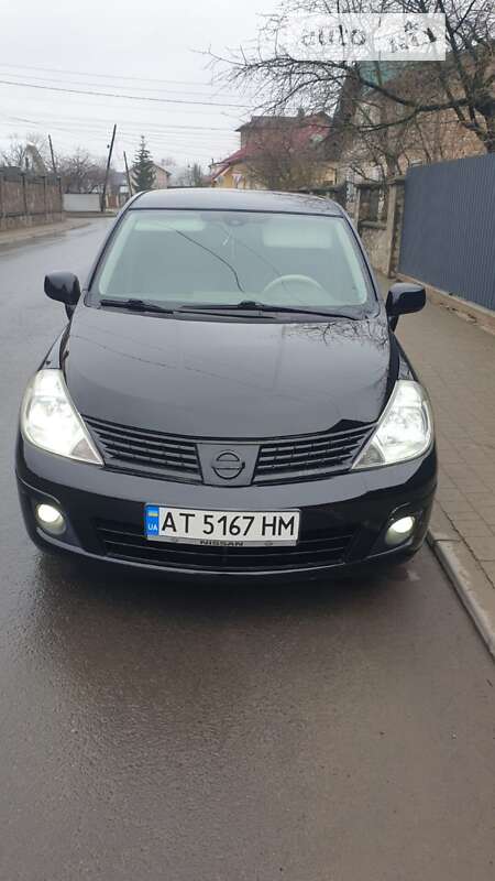 Nissan Tiida (2007)