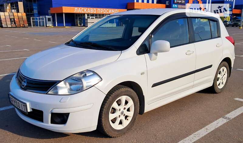 Nissan Tiida (2011)