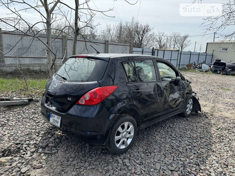 Nissan Tiida (2008)