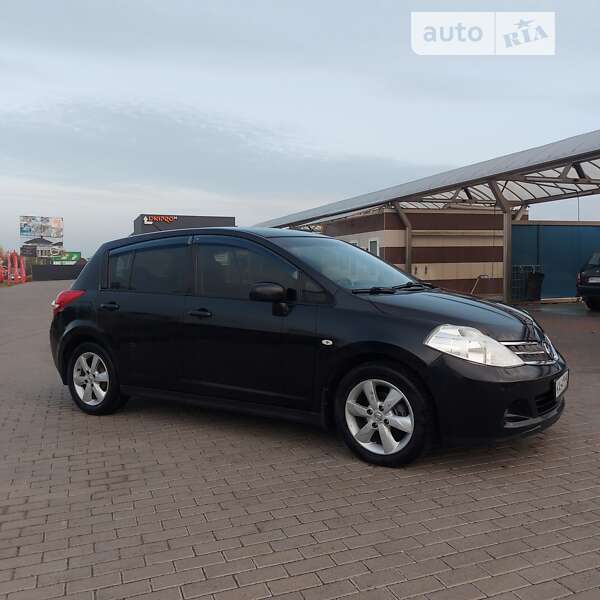 Nissan Tiida (2009)